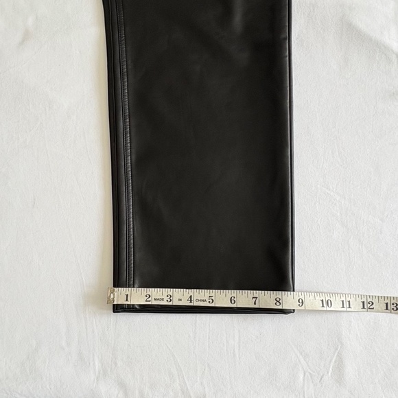 Abercrombie‎ & Fitch Vegan Leather 90s Straight Pant - Size 16. - Picture 12 of 14